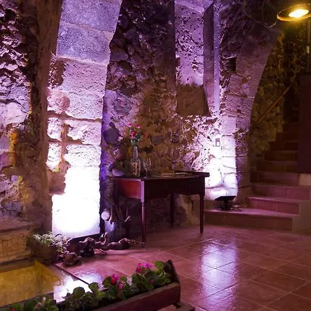 Edificio De L'escoleta Apartment Falset